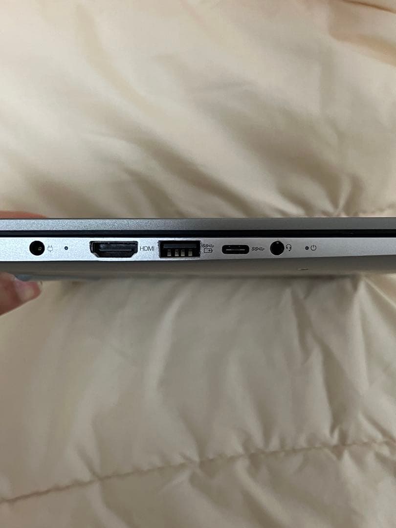 メモリ8GB 14inch Lenovoノートパソコン/Webカメラ/事務学習