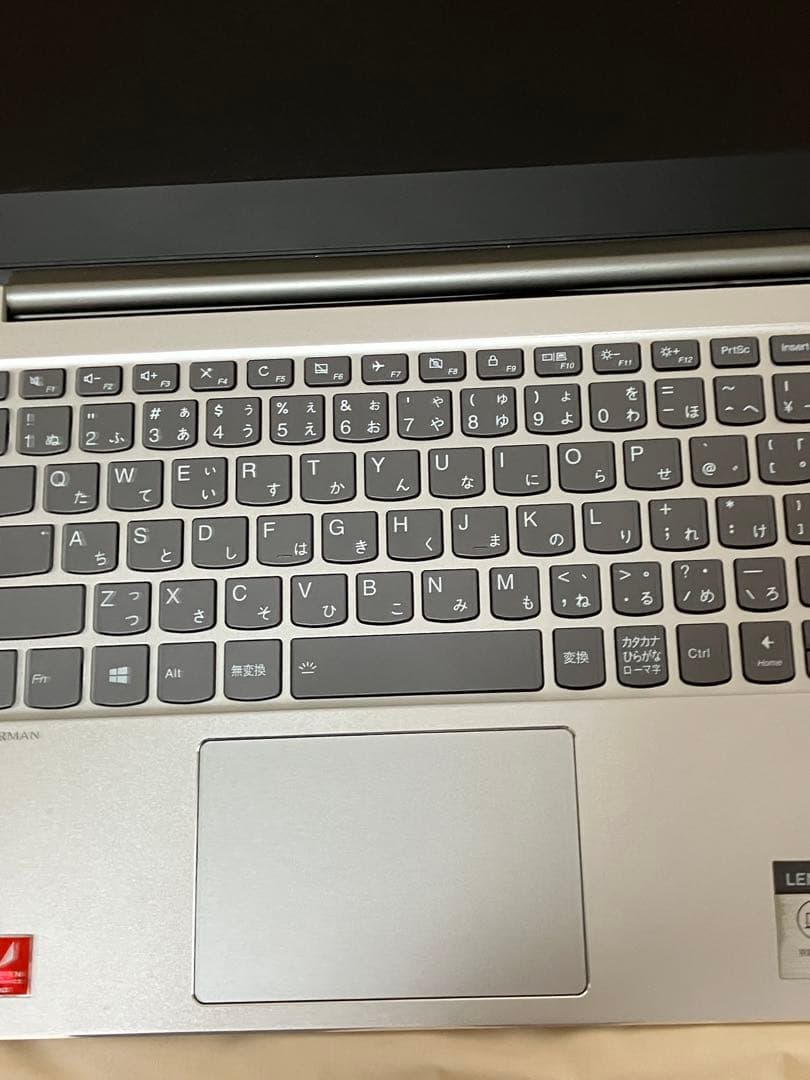 メモリ8GB 14inch Lenovoノートパソコン/Webカメラ/事務学習