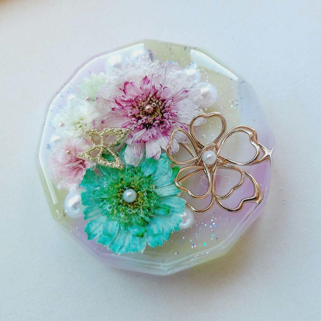 【1734】レジン　マトリカリア　ヘアゴム　ポニーフック　ブロ―チ　ハンドメイド