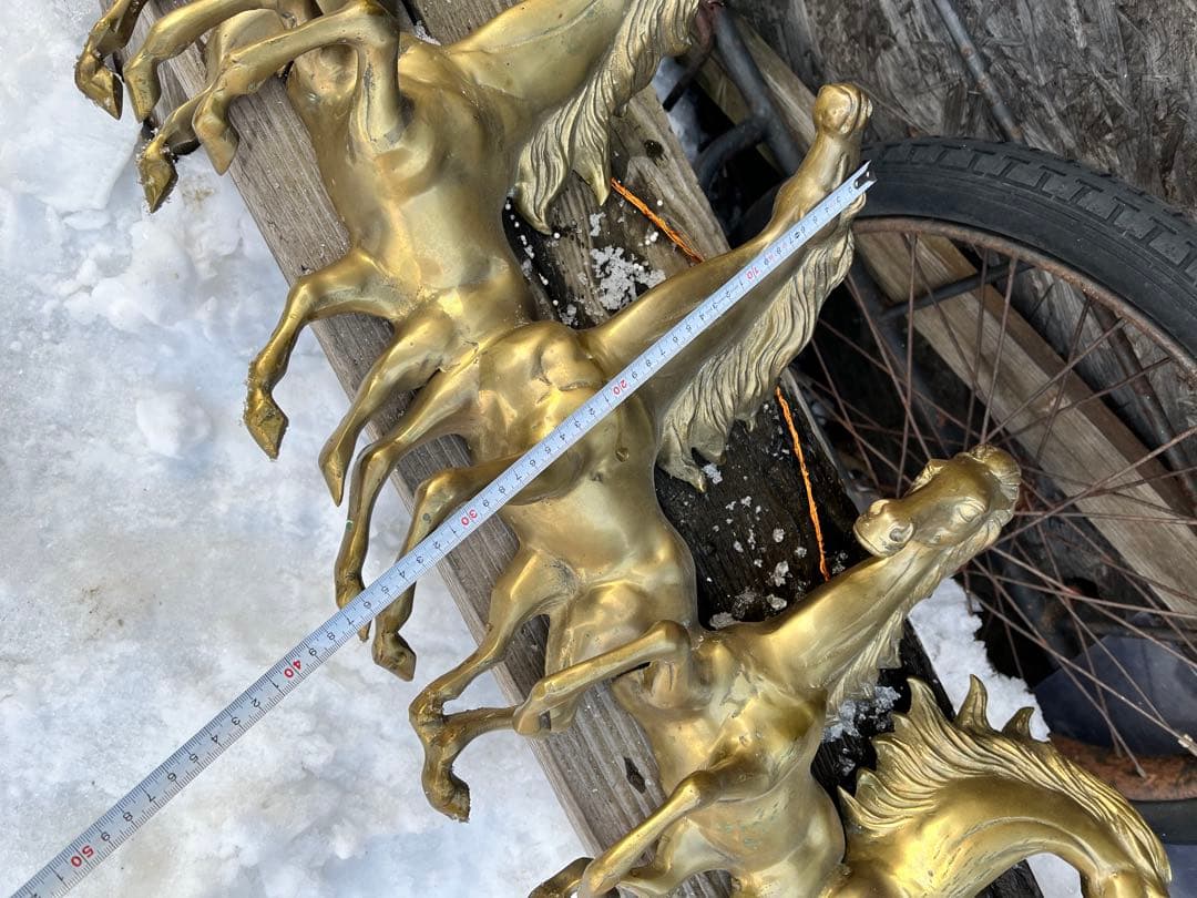 真鍮の馬の壁掛け、真鍮の馬、馬の壁掛け、120センチ、高さ約40．重さ9キロ