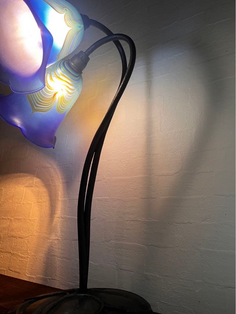 ライト　ランプ　アンティーク　ガラス　イリデッセント　ティファニーファブリル風