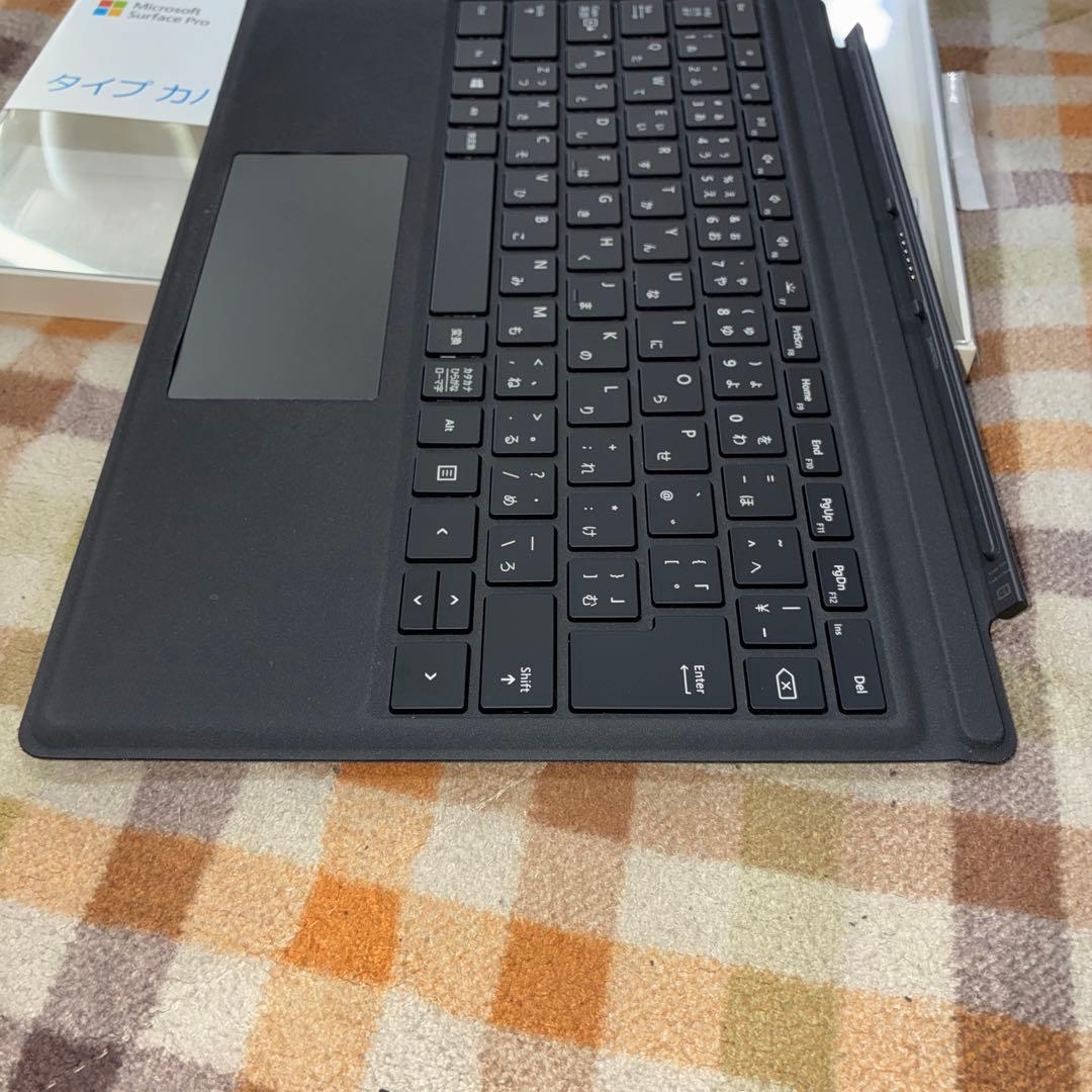 【美品】Microsoft Surface Pro タイプカバーモデル1725