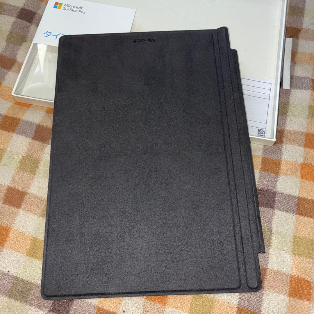 【美品】Microsoft Surface Pro タイプカバーモデル1725