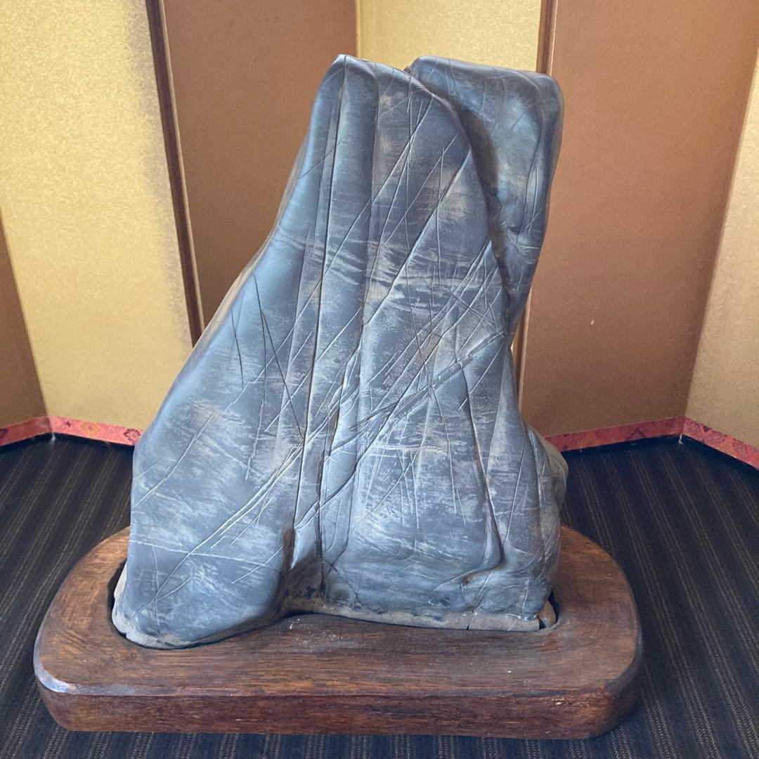 見応えある水石　鑑賞石　古谷石　約7.3kg