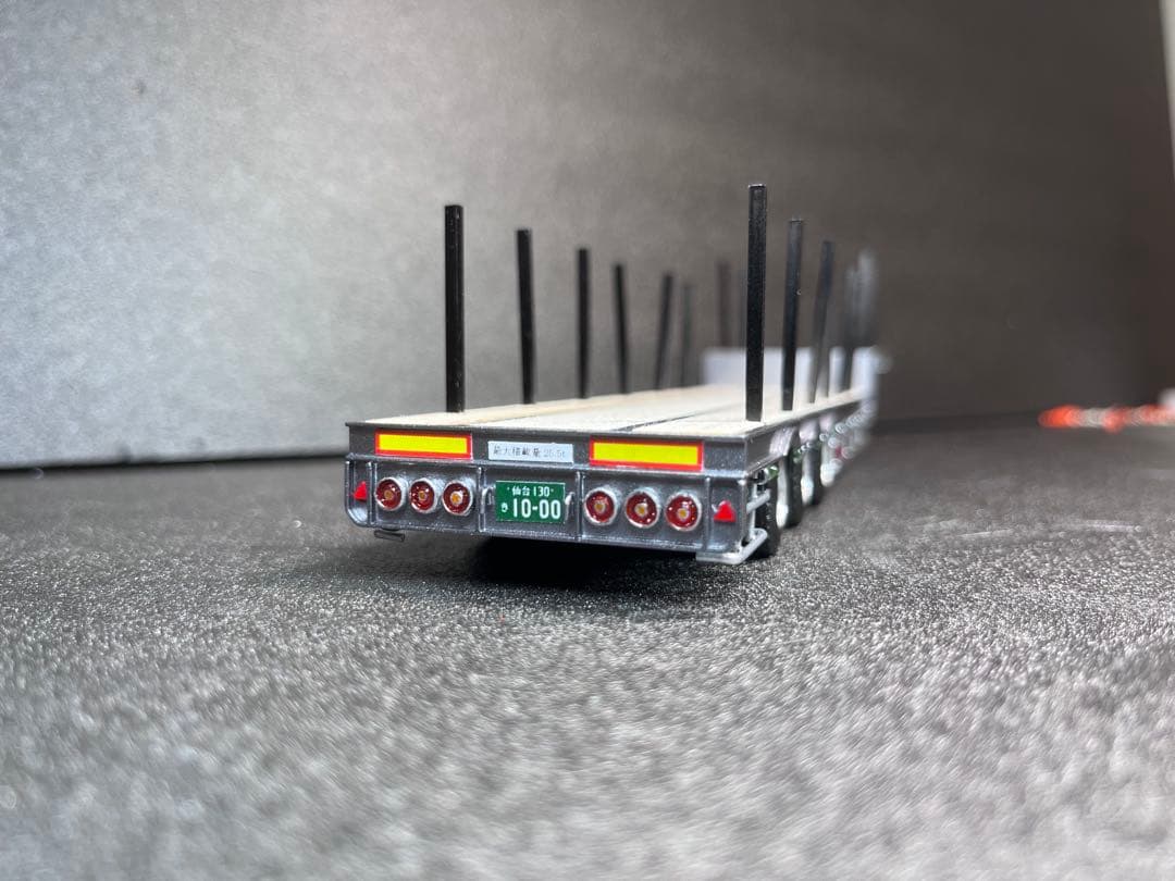 ひろか　1/50 段落ち3軸フラットトレーラー