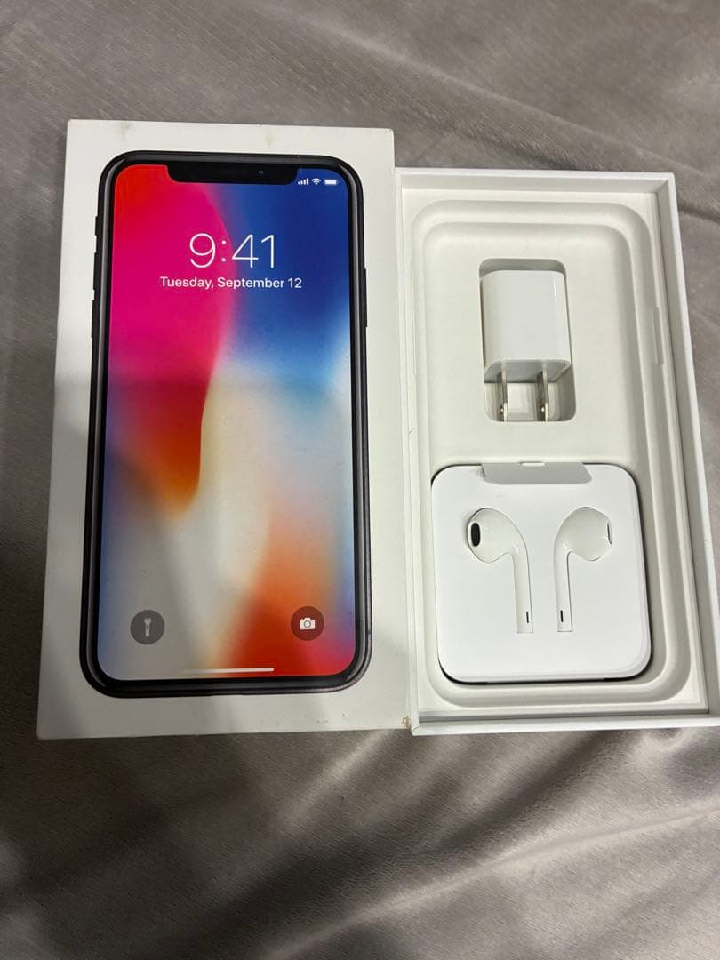 Apple iPhone10 X 64GB スペースグレー