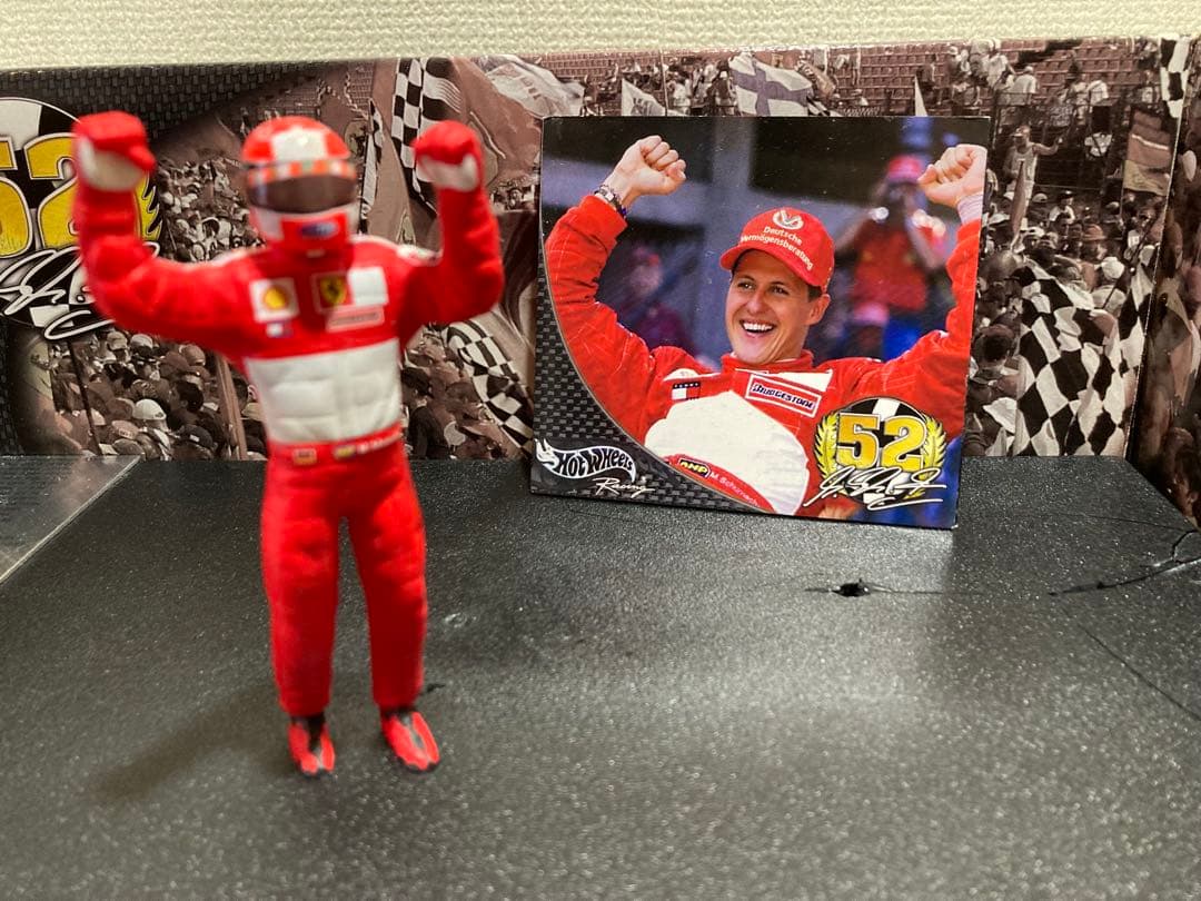 Ferrari F-2001 1:18 •’シューマッハ 通算52回のGP優勝」