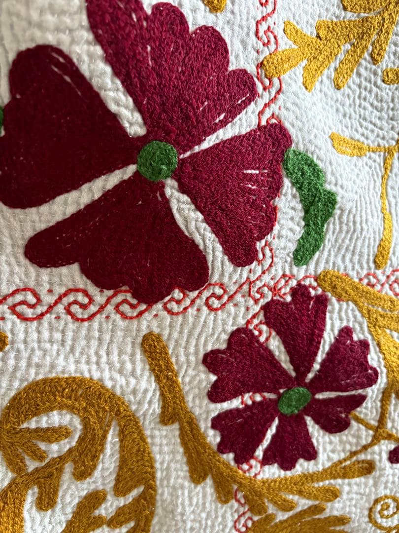 『最終価格』スザニ刺繍カンタキルト　スザニ刺繍　ヴィンテージ　インド　一点もの