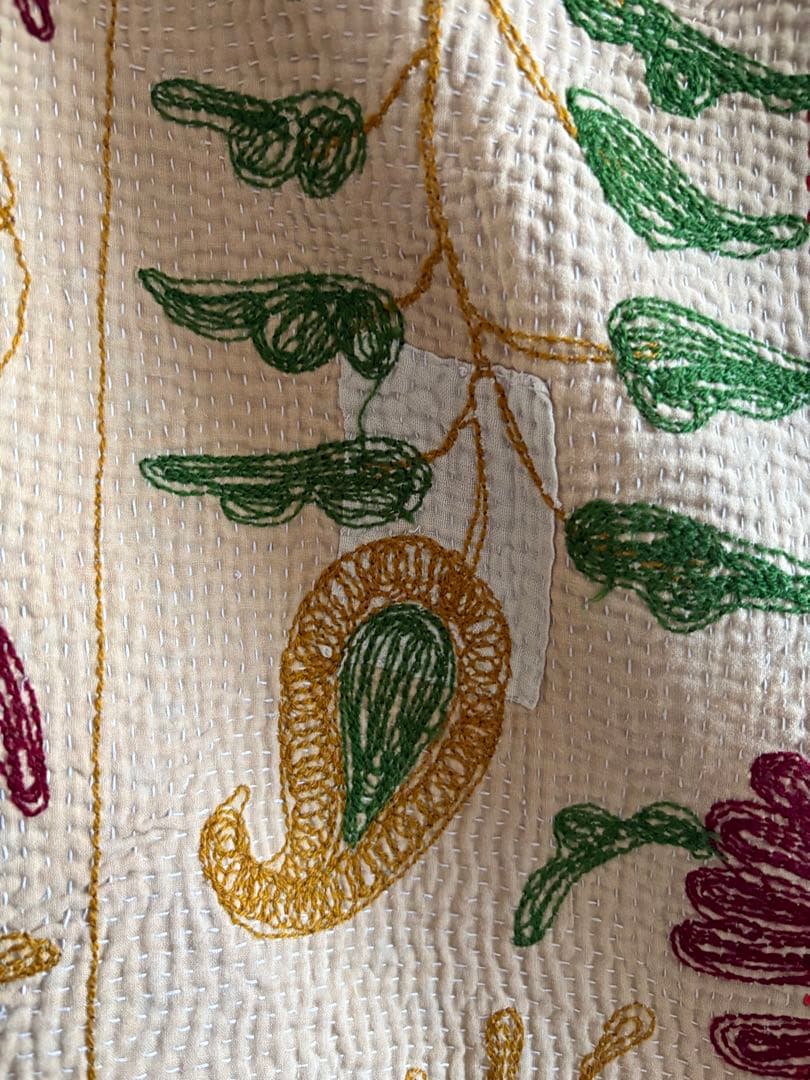 『最終価格』スザニ刺繍カンタキルト　スザニ刺繍　ヴィンテージ　インド　一点もの