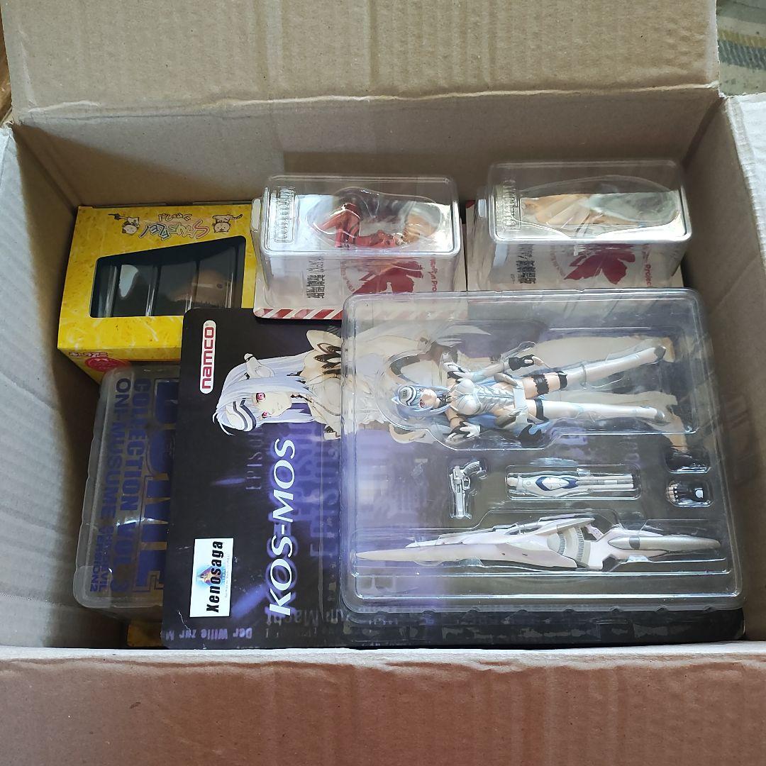 アニメ完成品フィギュア色々7点まとめ売り＋オマケ付フィギュア現状品！お買い得価格