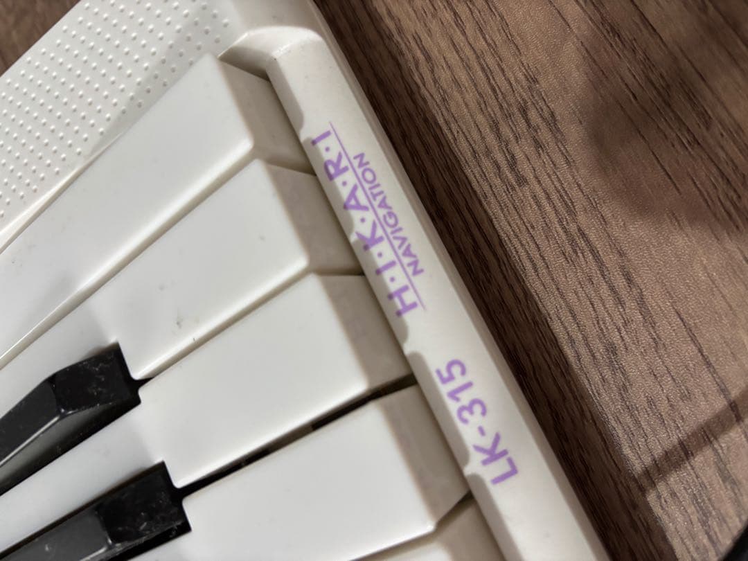 CASIO LK-315 光ナビゲーションキーボード 電子ピアノ