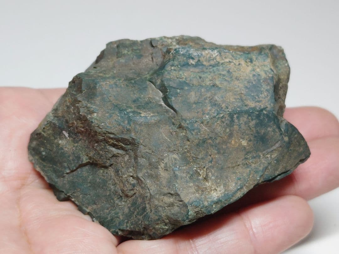 P-2 出雲石 210g 碧玉 瑪瑙 原石 鑑賞石 自然石 誕生石 鉱石 鉱物