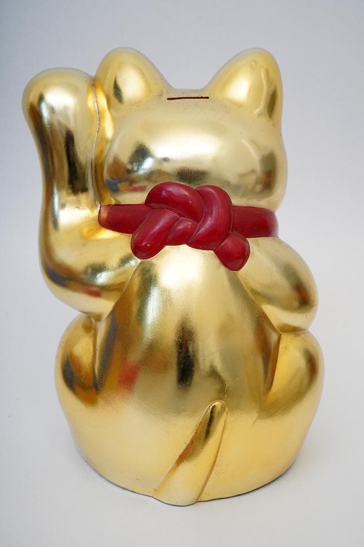 黄金の招き猫　縁起物　貯金箱　中古品　着払い