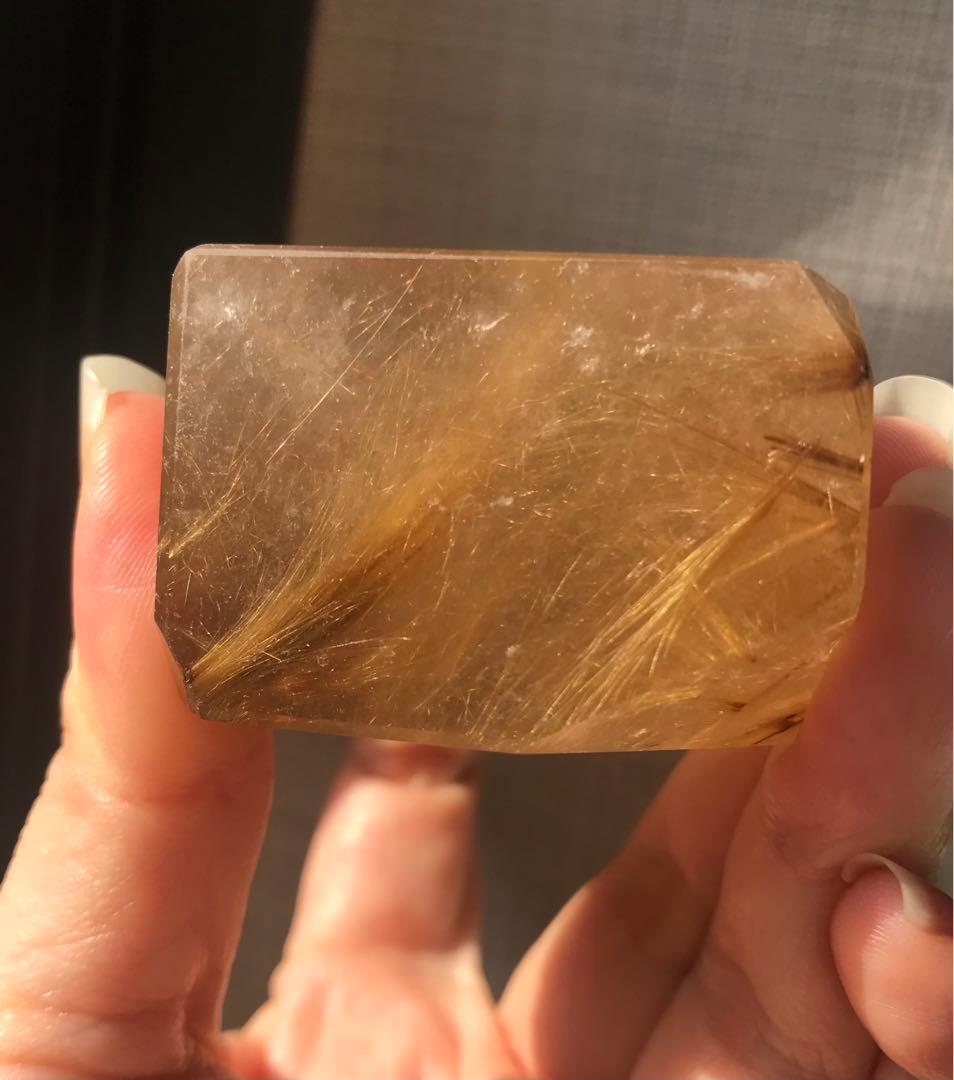 ☘️レア❤︎虹入り❤︎黄金の輝き　ゴールドルチルクォーツ 天然石