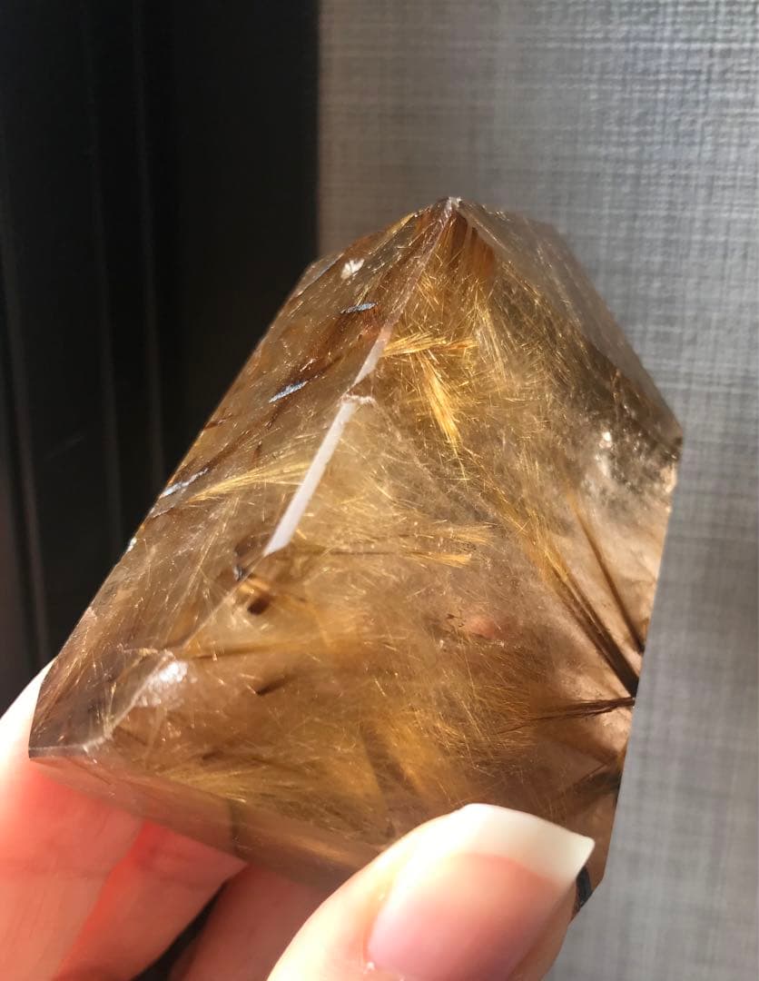 ☘️レア❤︎虹入り❤︎黄金の輝き　ゴールドルチルクォーツ 天然石