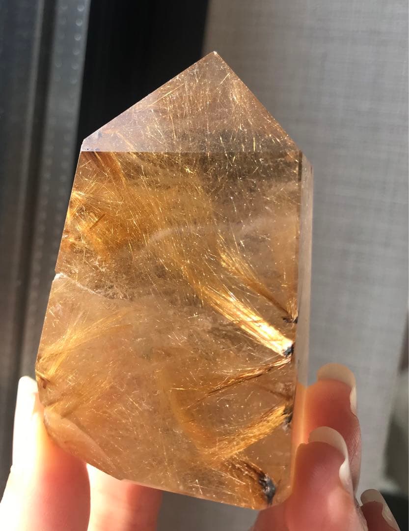 ☘️レア❤︎虹入り❤︎黄金の輝き　ゴールドルチルクォーツ 天然石