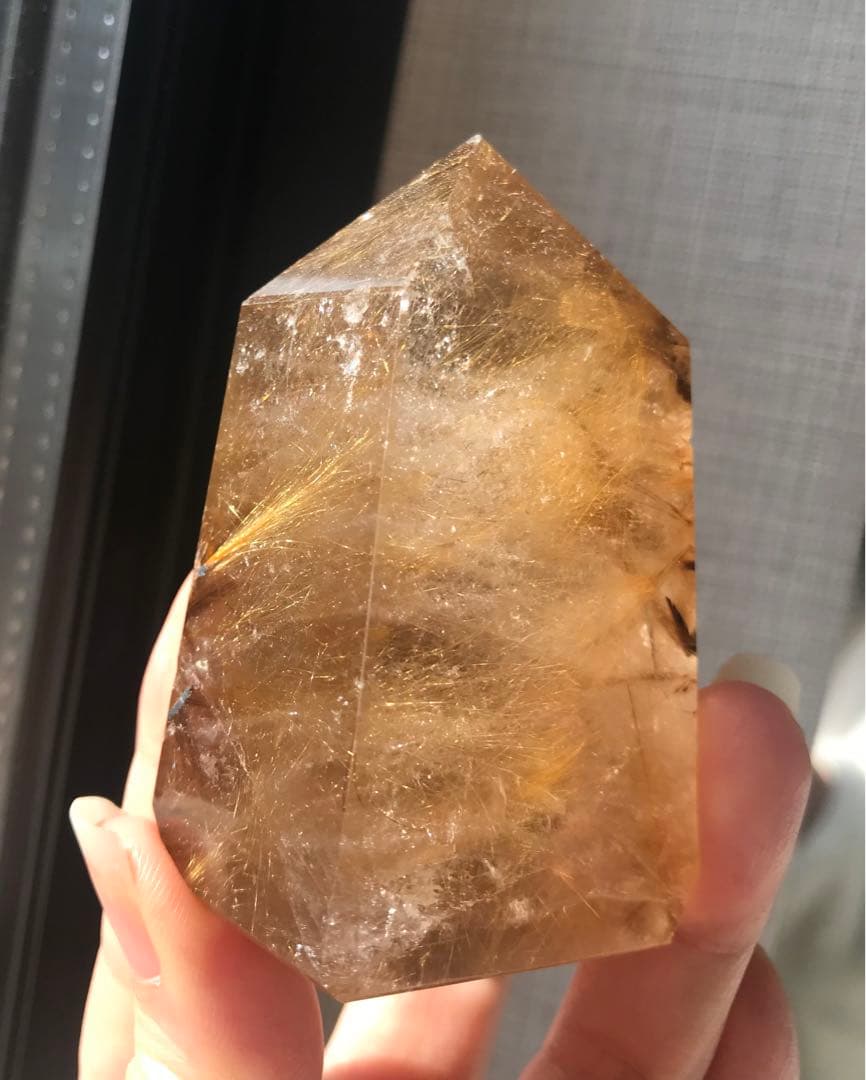 ☘️レア❤︎虹入り❤︎黄金の輝き　ゴールドルチルクォーツ 天然石