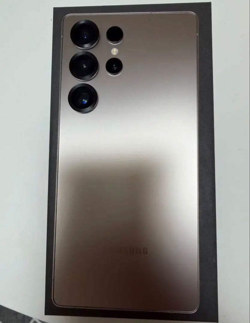 【超美品】Galaxy S25 Ultra 512GB チタニウム シルバー