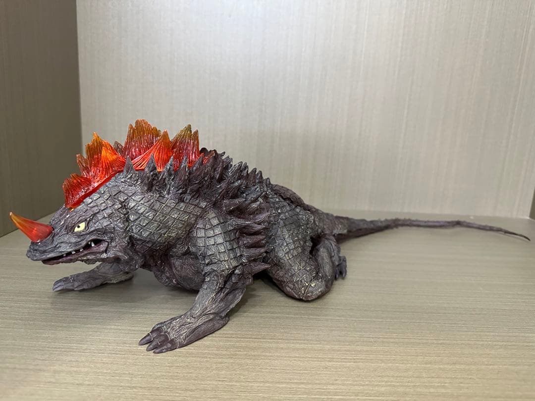 電飾付き アトラゴン 灼熱怪獣 ザンボラー ウルトラマン 円谷プロ 完成品