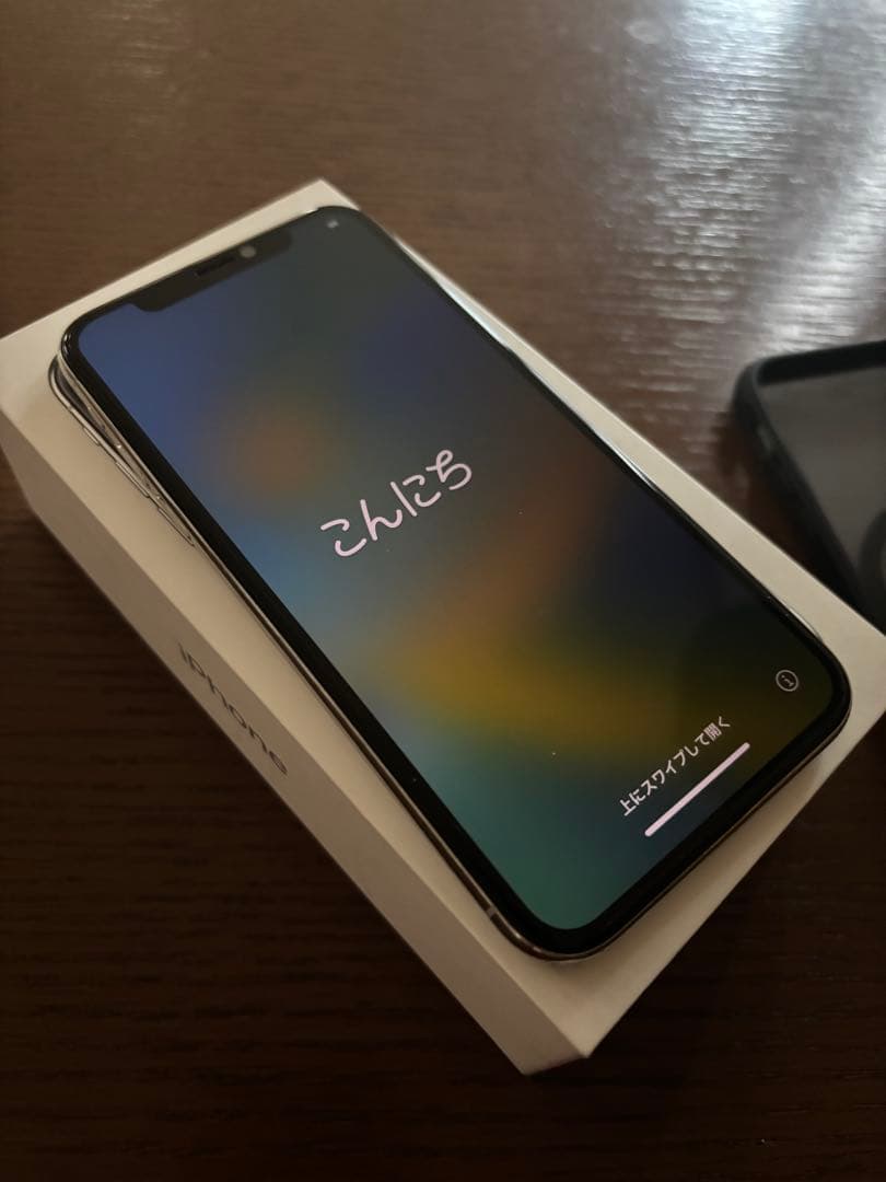 iPhone X Silver 256GB SIMフリー【純正箱・充電器