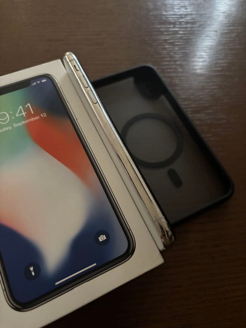 iPhone X Silver 256GB SIMフリー【純正箱・充電器