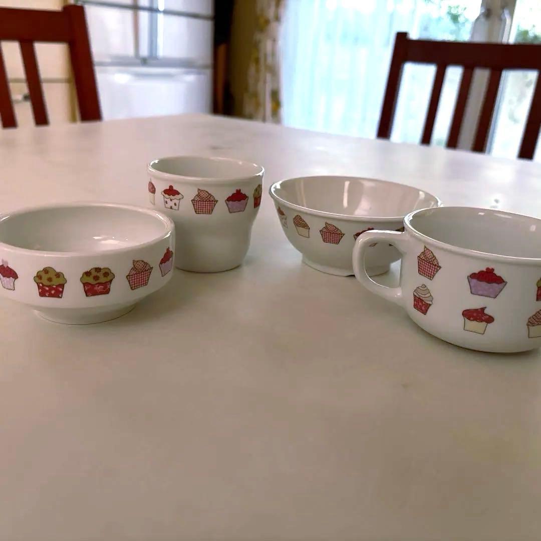 ローラアシュレイ　陶器子供用食器セット カップケーキデザイン 5点セット2組