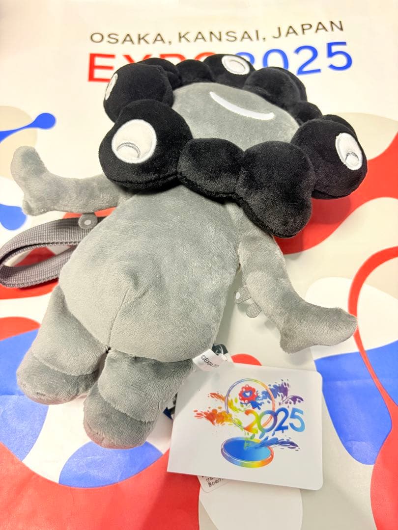 黒ミャクミャク にっこりミャクミャク ぬいぐるみ　ポーチ　新品未使用タグ付き