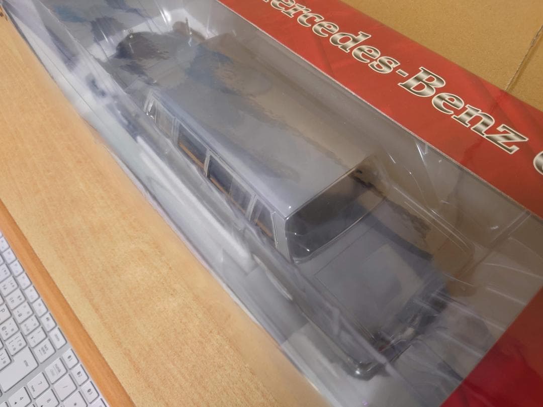 1/18 メルセデスベンツ Mercedes-Benz 600 リムジンミニカー