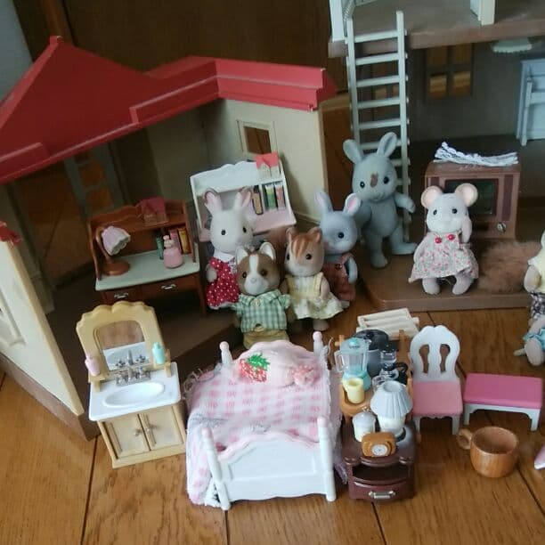 シルバニアファミリー、明かりの灯る家