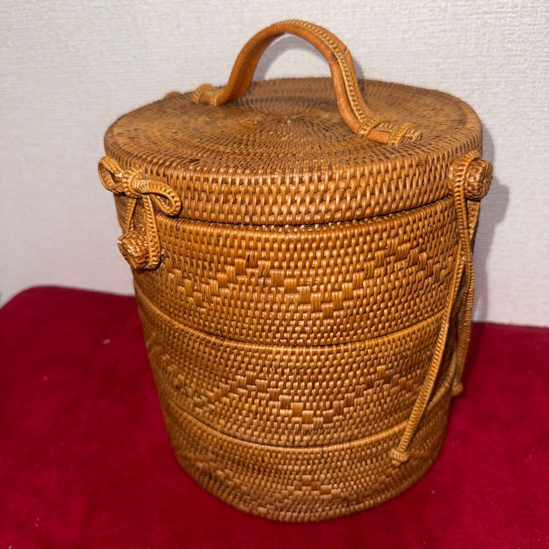 バリ島伝統工芸 ラタン3段バスケット フタ付き ハンドル＆ショルダー付