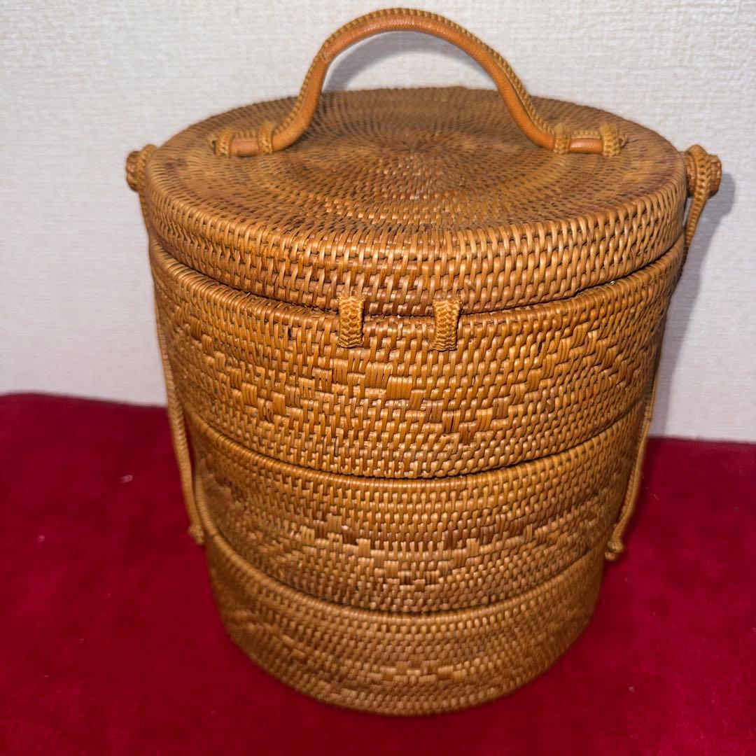 バリ島伝統工芸 ラタン3段バスケット フタ付き ハンドル＆ショルダー付