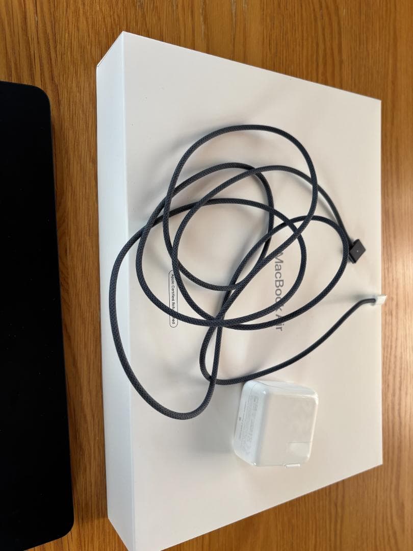 Apple MacBook Air M3 16GB 256GB 13インチ