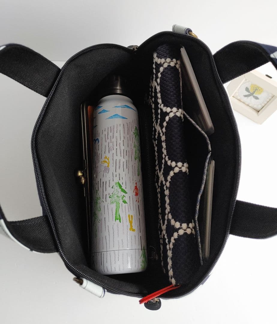 訳あり　ミナペルホネン　anone-anone　まるいファスナーバッグ　ネコ　猫