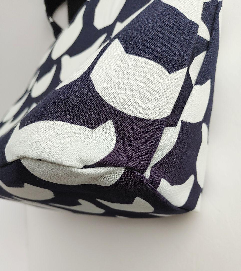 訳あり　ミナペルホネン　anone-anone　まるいファスナーバッグ　ネコ　猫