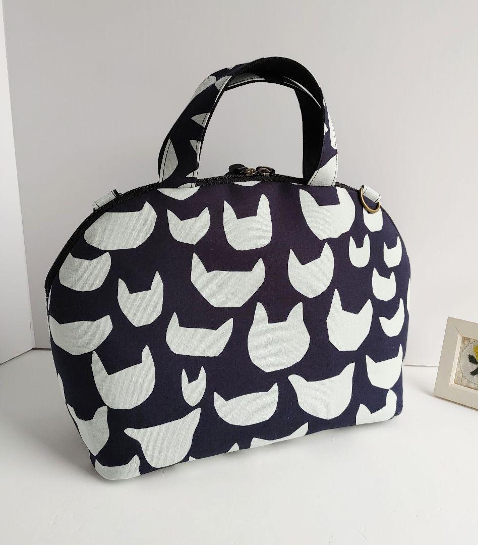 訳あり　ミナペルホネン　anone-anone　まるいファスナーバッグ　ネコ　猫