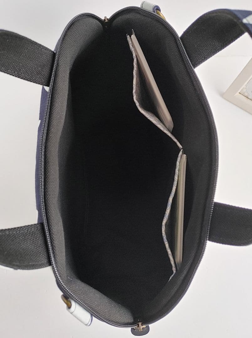 訳あり　ミナペルホネン　anone-anone　まるいファスナーバッグ　ネコ　猫