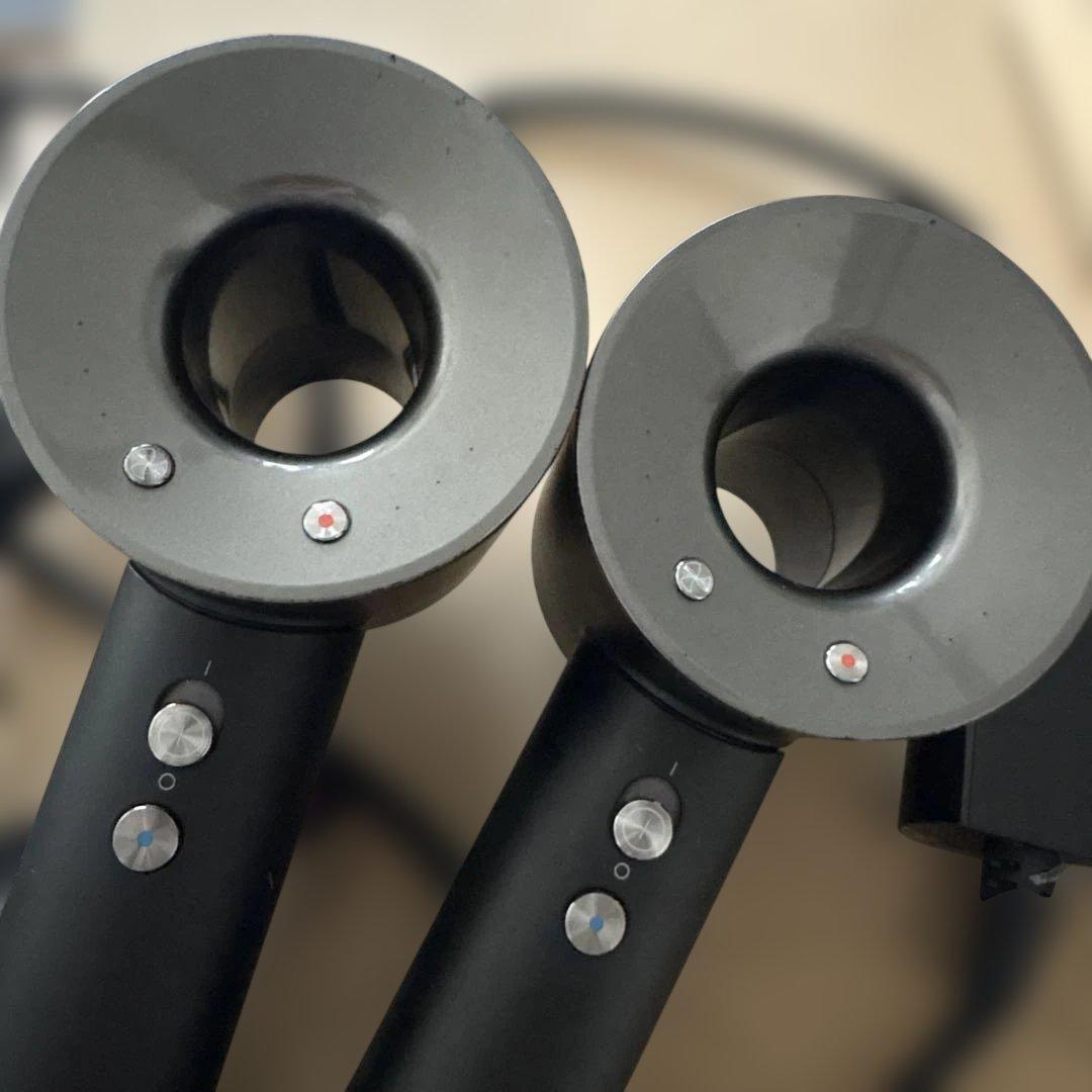 【ジャンク品】ダイソンドライヤー　2台　アタッチメント付き