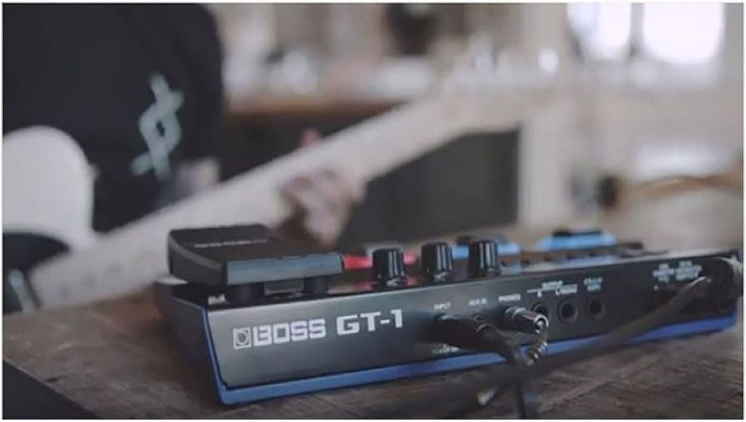 【美品】BOSS GT-1 マルチエフェクター ACアダプター付属【送料込み】