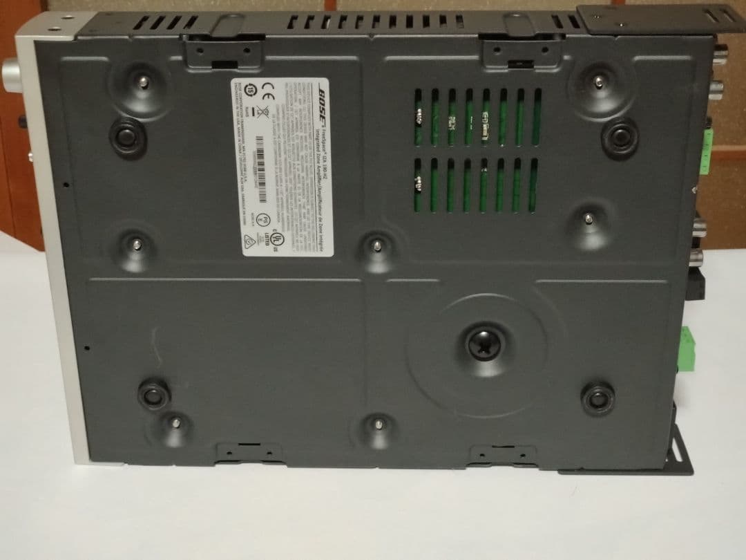 BOSE パワーアンプ　FreeSpace IZA 190-HZ