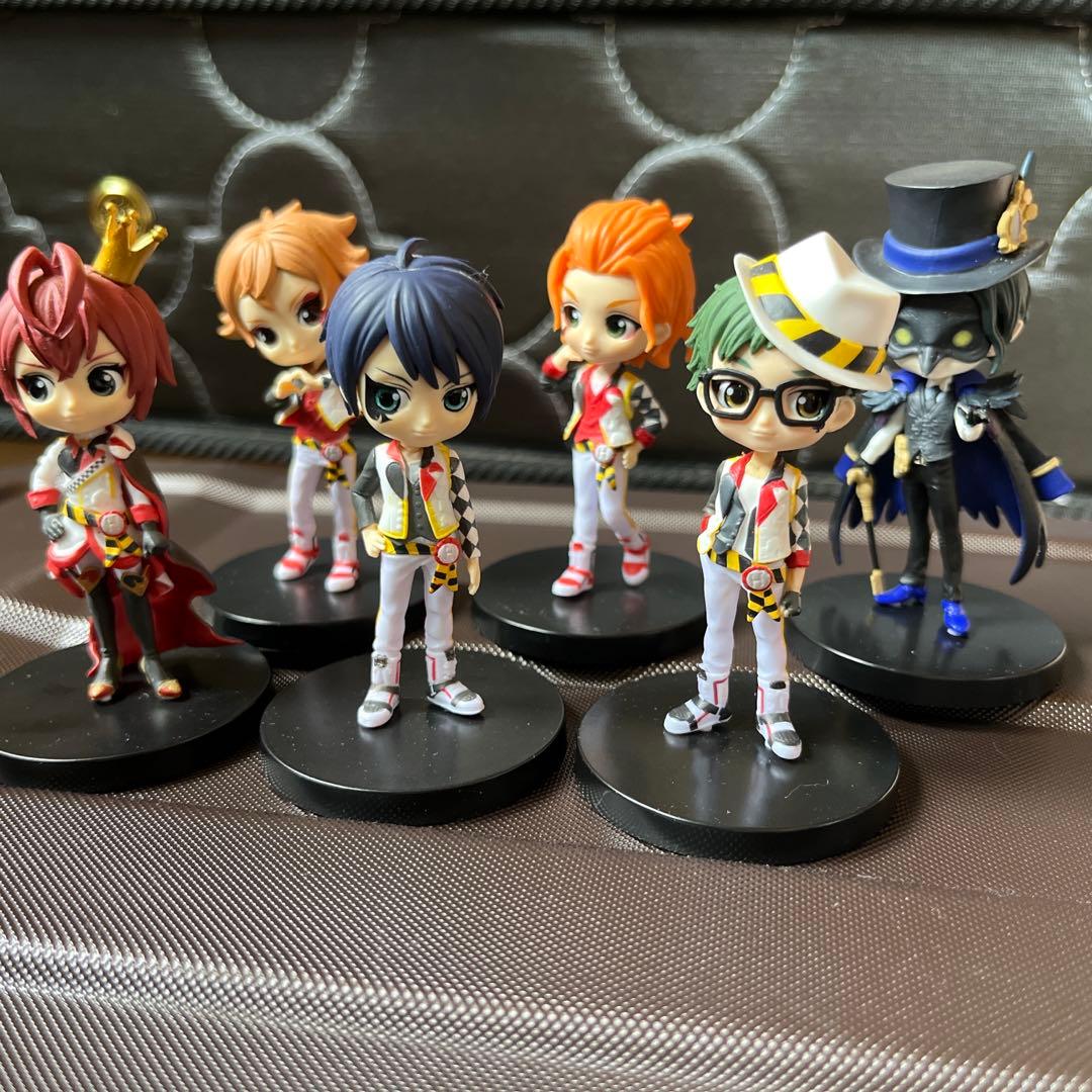 ツイステッドワンダーランド Qposket フィギュア