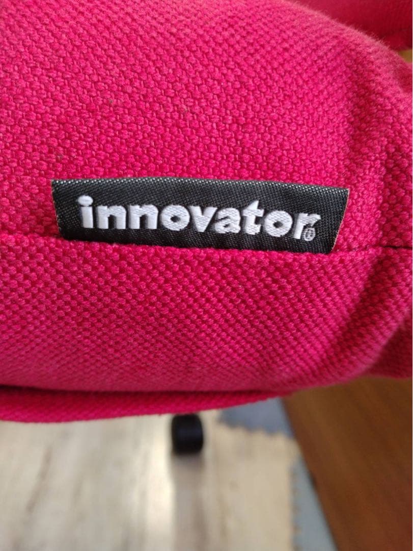 イノベーター　キャプテンチェア　レッド　椅子　北九州市福岡市限定