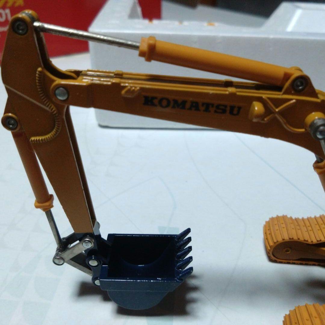 トミカダンディ DK-001 コマツ パワーショベル PC200