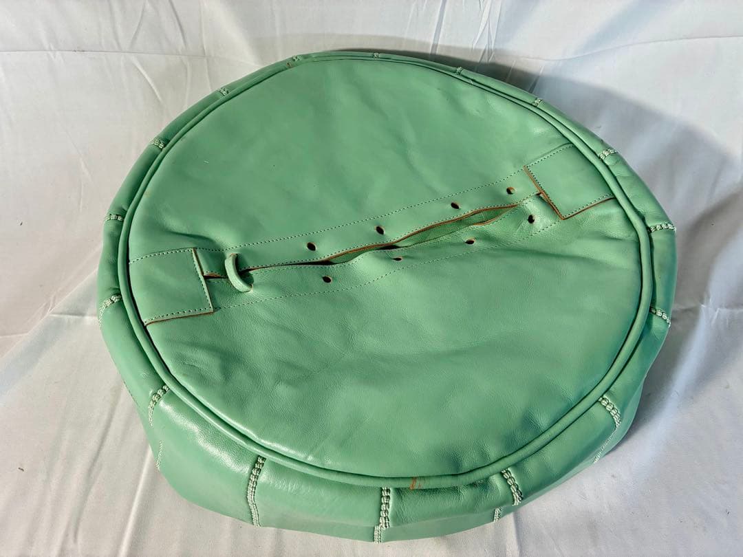 ② M57【中古品】　 モロッコ本革プフ　アイスグリーンカラー