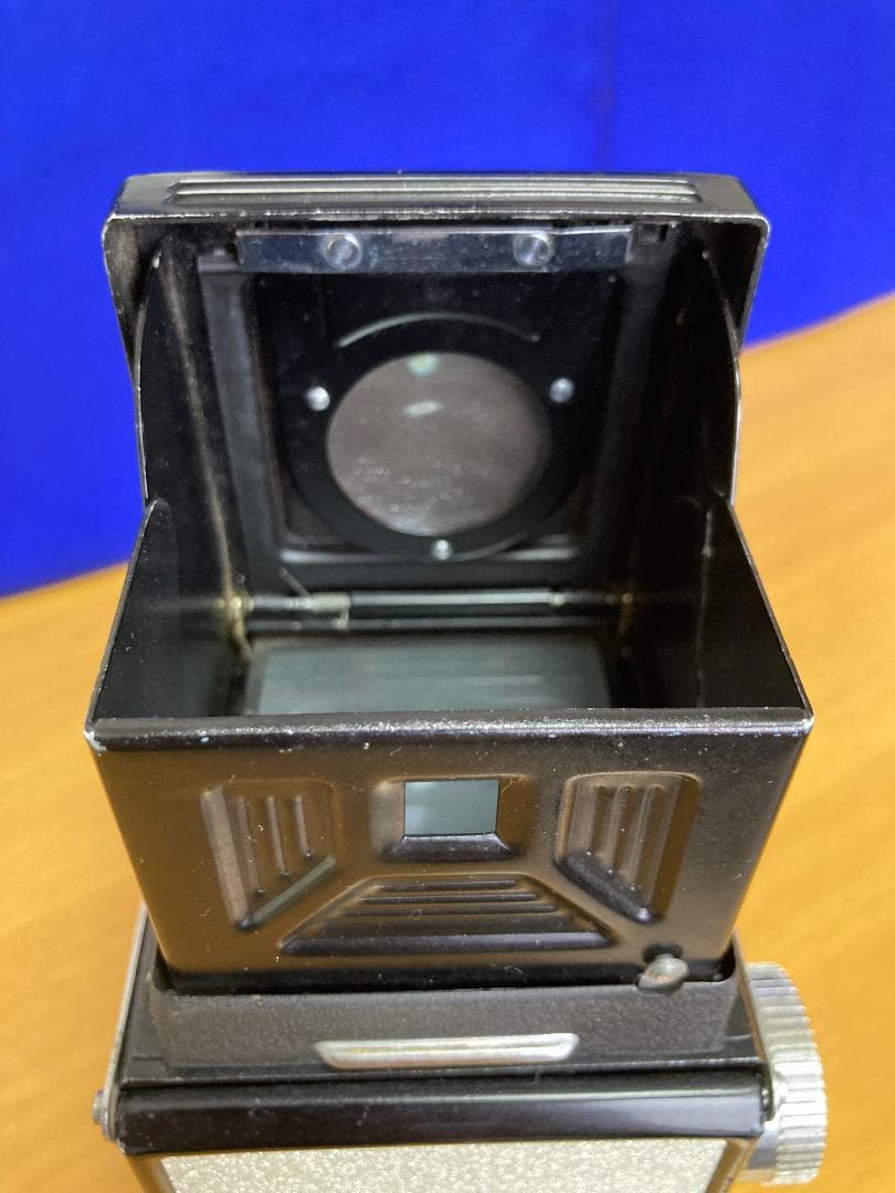 ちょっと楽しい　キラキラ感　YashicaFlex インテリアにも