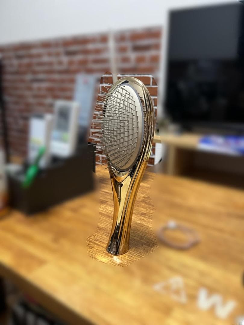 「ひるおび」にて紹介 wavewave ems ヘアブラシ 赤色LED_corg