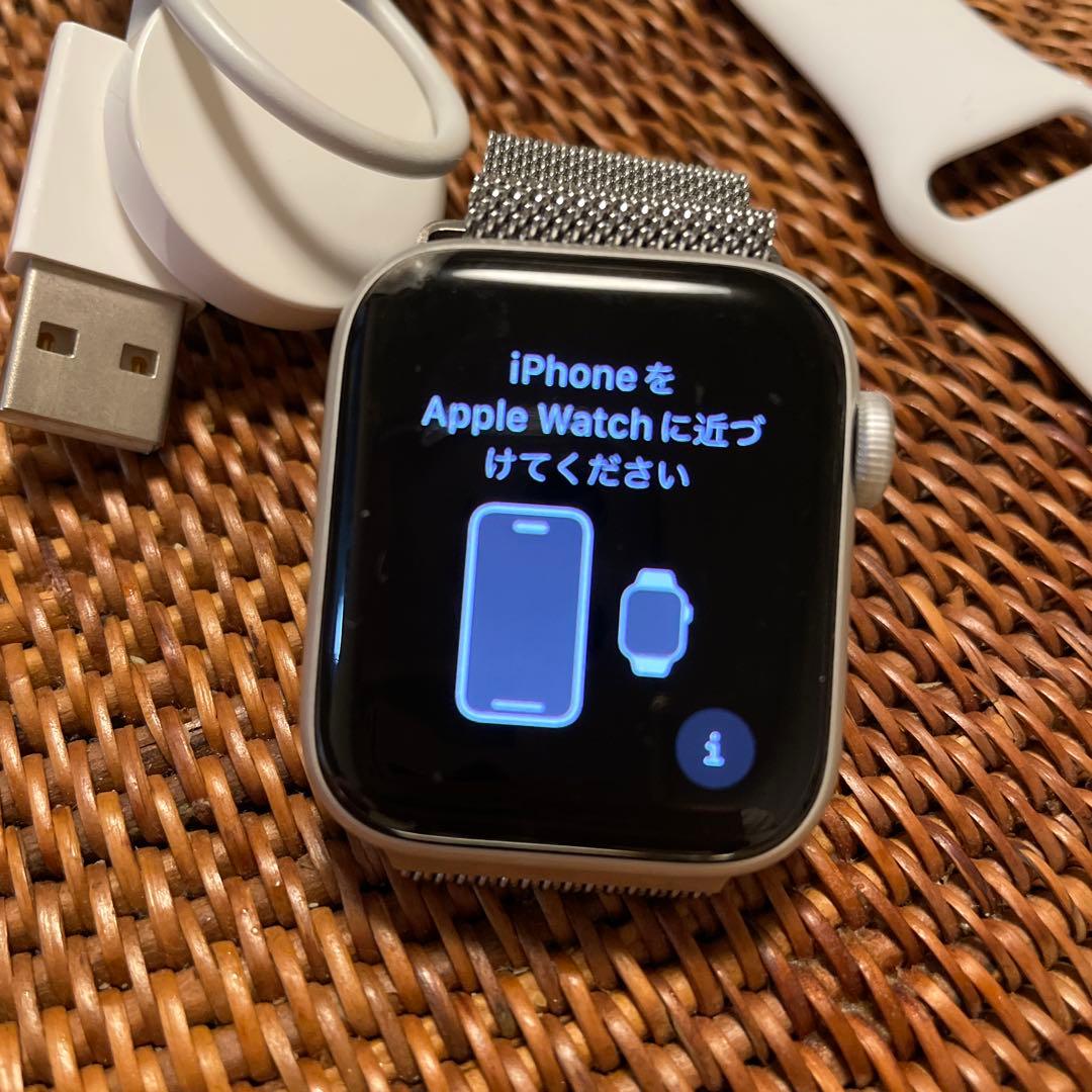 Apple Watch SE GPSモデル 40mm MYDM2J/A ホワイ…