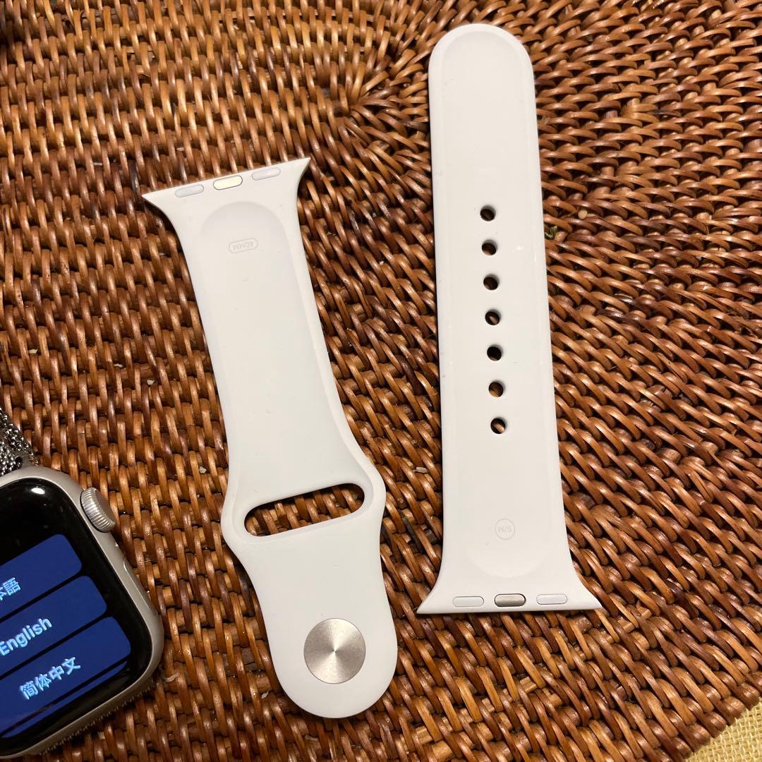 Apple Watch SE GPSモデル 40mm MYDM2J/A ホワイ…