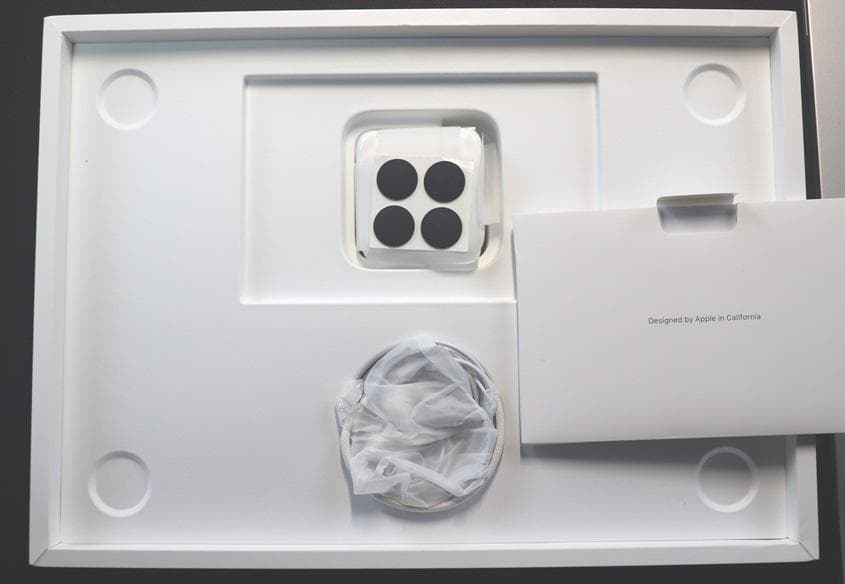 即日 MacBook Air M2 16GB 充放電回数 23回「スターライト」