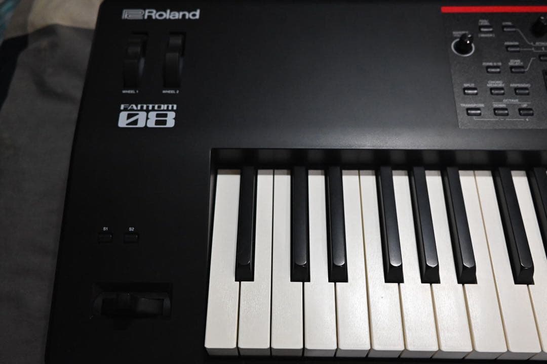 Roland FANTOM 08 シンセサイザー 88鍵