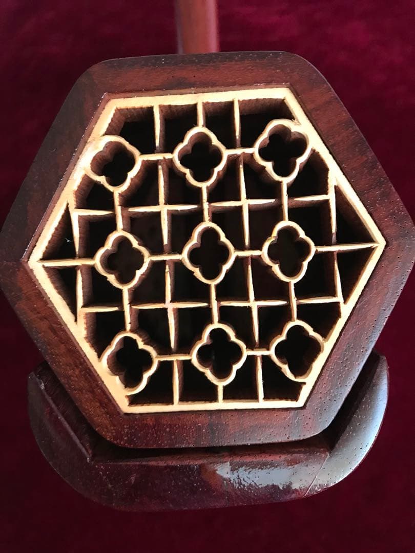 処分・二胡★新中古品★紅木・錦蛇本皮★未使用に近い★初心者用